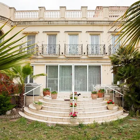 De L'hort Willa Sant Mateu
